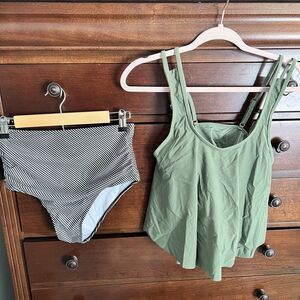 NWOT Tankini Swim Size Medium High Waist Bottom Double Strap Ruffle Flowy‎